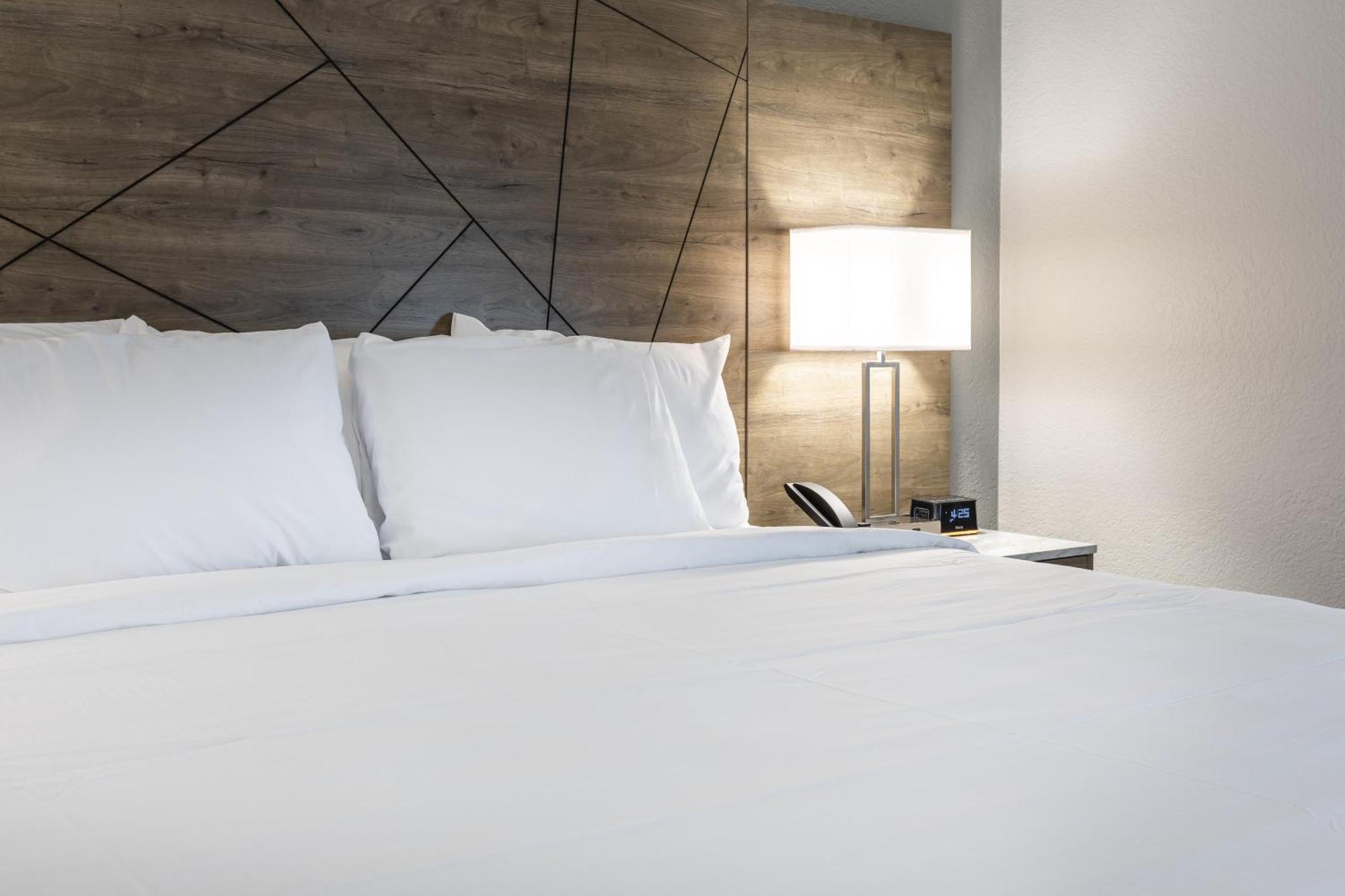 Rodeway Inn & Suites Near Outlet Mall - Asheville Zewnętrze zdjęcie