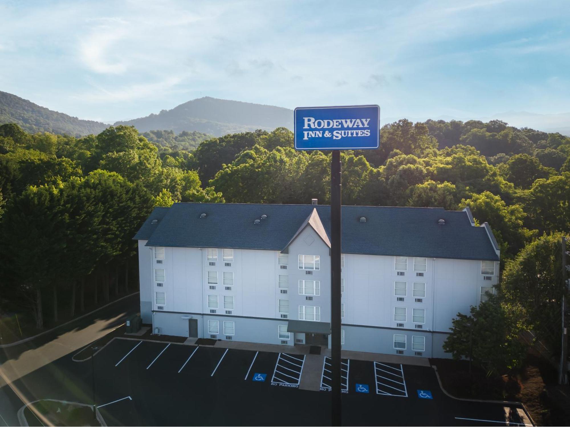 Rodeway Inn & Suites Near Outlet Mall - Asheville Zewnętrze zdjęcie