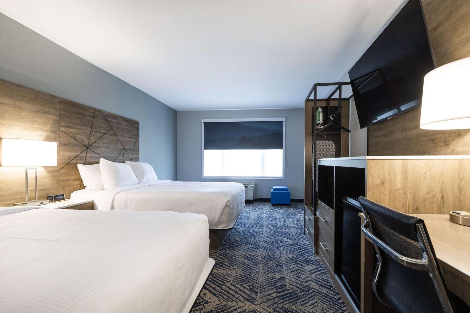 Rodeway Inn & Suites Near Outlet Mall - Asheville Zewnętrze zdjęcie